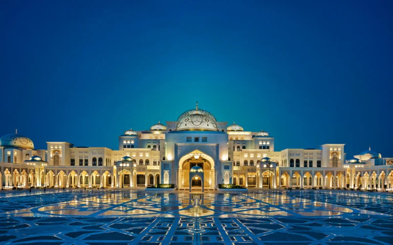 Elegance and Grandeur: Emirates Palace Tour